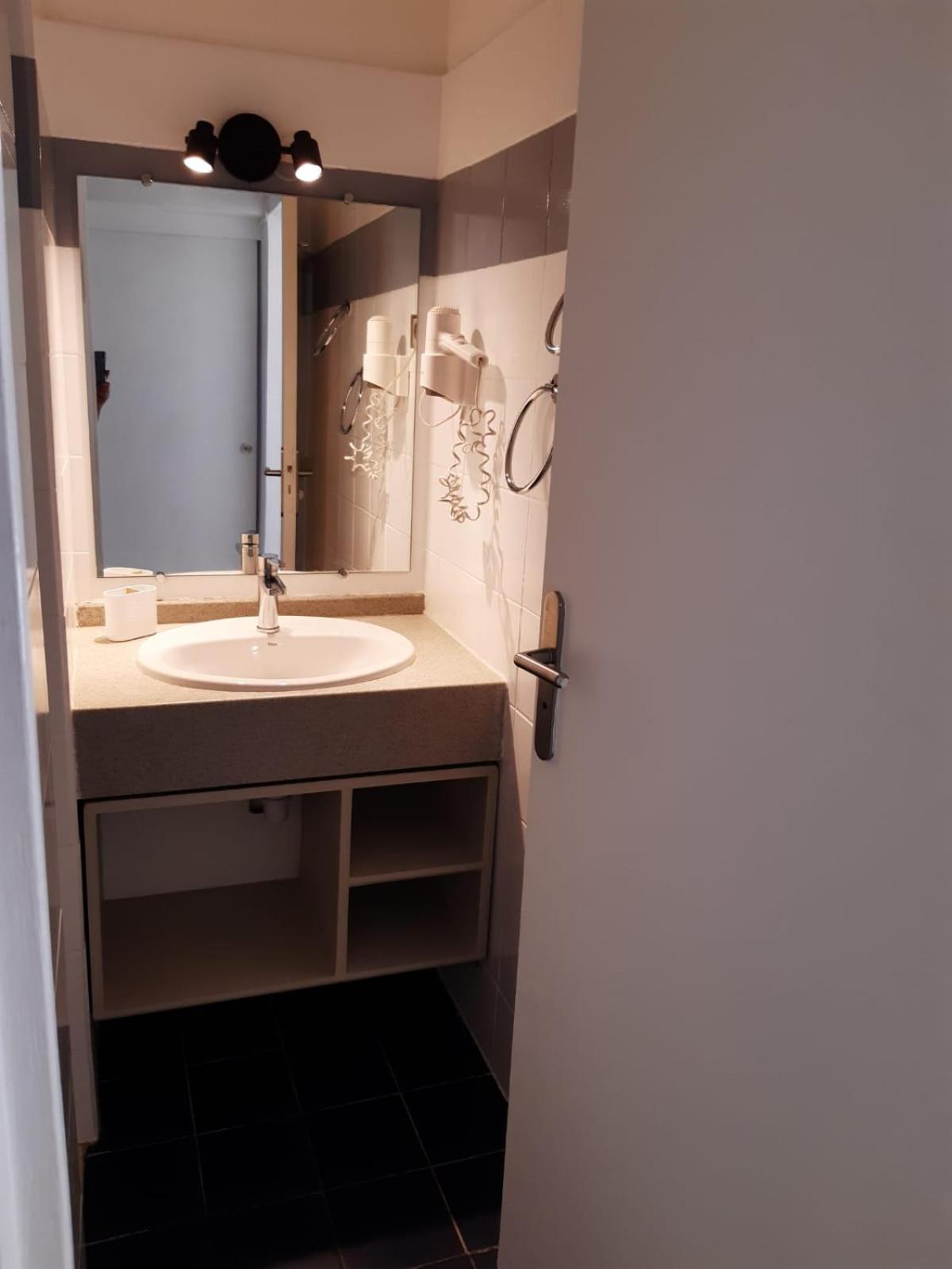 Manbana 320 Residence Kawann Grand-Bourg  Luaran gambar